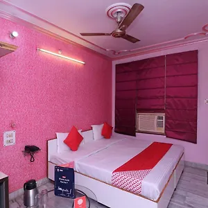 https://oyo-16610-hotel-shri-ram-international.hotels-varanasi.com