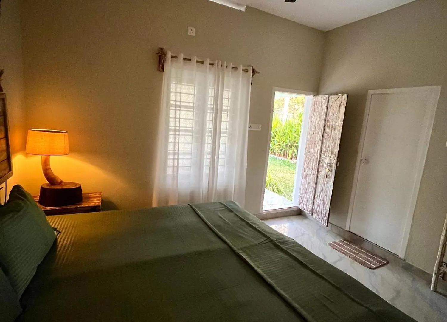 Point Break Varkala Bed & Breakfast